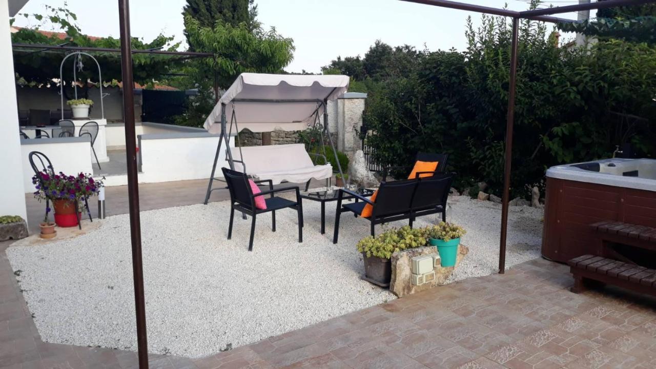 Holiday Home Dioniza Vodnjan Εξωτερικό φωτογραφία