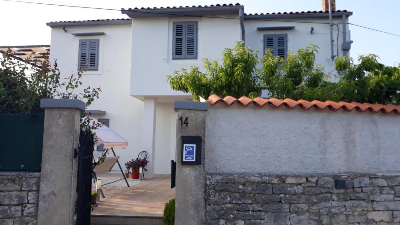 Holiday Home Dioniza Vodnjan Εξωτερικό φωτογραφία